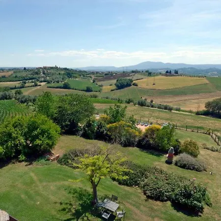 Casa vacanze Vaiano Sleeps 25 Pool Air Con Wifi
