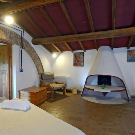 Vaiano Sleeps 25 Pool Air Con Wifi * Vaiano (Lazio)