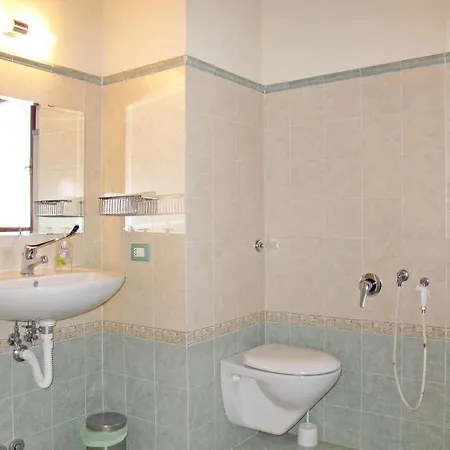 Casa vacanze Vaiano Sleeps 25 Pool Air Con Wifi Vaiano (Lazio)