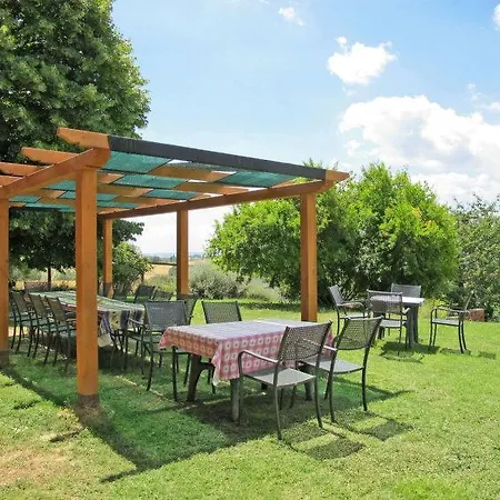 Vaiano Sleeps 25 Pool Air Con Wifi Casa vacanze Vaiano (Lazio)